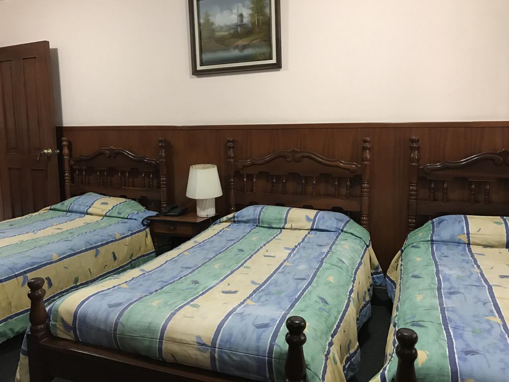 Hotel Majestic Кіто Екстер'єр фото