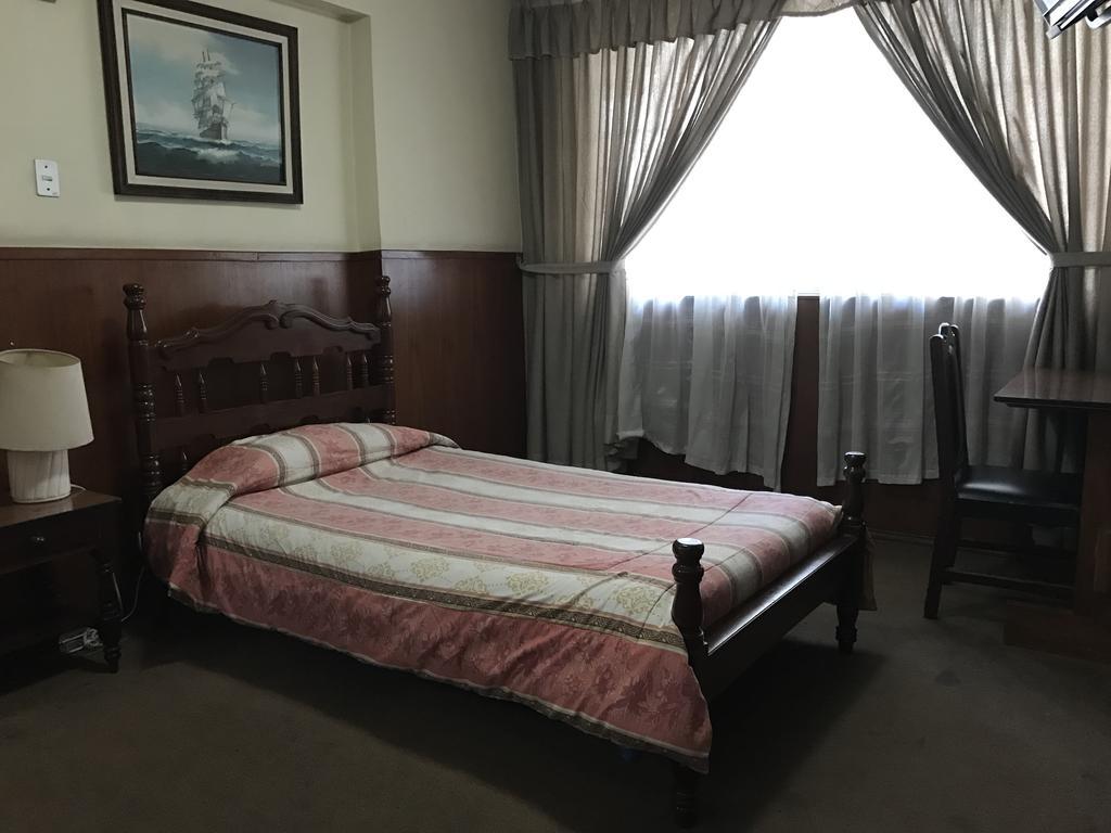 Hotel Majestic Кіто Екстер'єр фото