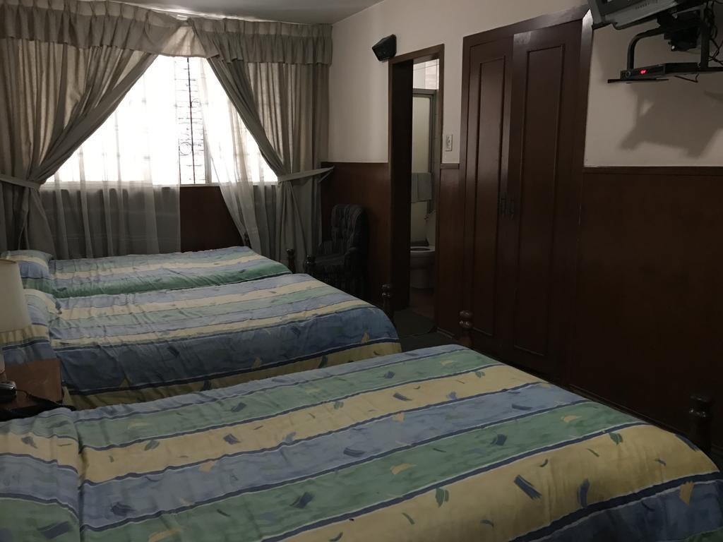 Hotel Majestic Кіто Екстер'єр фото